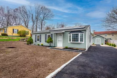 101 Laurie Ln, Lowell, MA 01854 - Photo 1