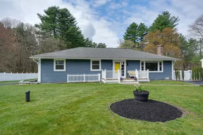 62 North St, Bellingham, MA 02019 - Photo 1