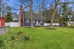 123 Peekskill Ave, Springfield, MA 01129 - Photo 1