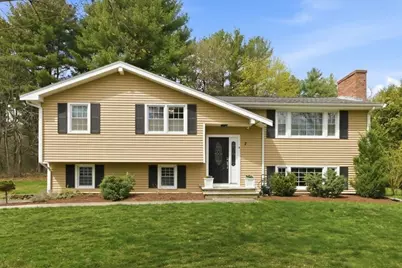 2 Breezewood Ln, Walpole, MA 02081 - Photo 1