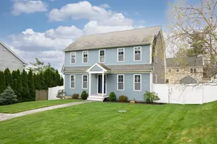 52 Parkway, Marshfield, MA 02050 - Photo 1