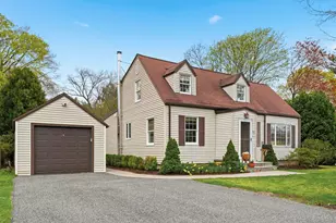 32 Woodland Dr, Framingham, MA 01701 - Photo 1