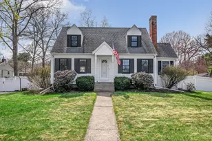 29 Maplewood Ave, Tewksbury, MA 01876 - Photo 1