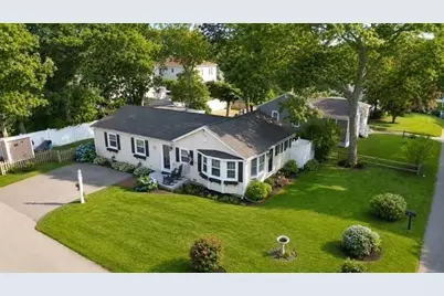 25 Clover Ln, Mashpee, MA 02649 - Photo 1