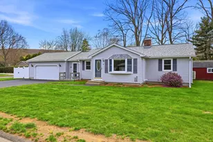 42 Sandra Rd, Easthampton, MA 01027 - Photo 1