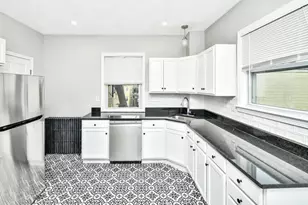 109 Walnut St, Somerville, MA 02145 - Photo 1