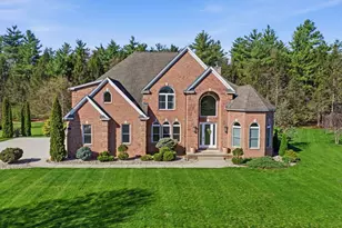 9 Nicholas Ln, Southampton, MA 01073 - Photo 1