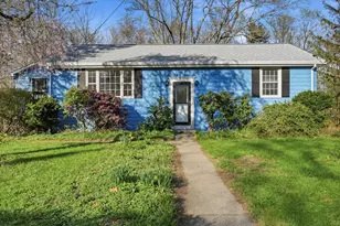 15 Grove St, Auburn, MA 01501 - Photo 1