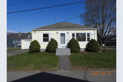 14 McCallion St, Swansea, MA 02777 - Photo 1