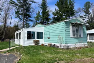 68 Warfield Dr, Westfield, MA 01085 - Photo 1
