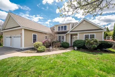 102 Candlewood Ln #102, Clinton, MA 01510 - Photo 1