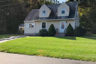 14 Elmwood Dr, Northborough, MA 01532 - Photo 1