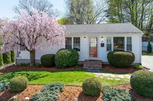 4 Alder St, Worcester, MA 01606 - Photo 1