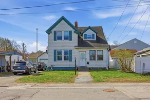 9 Hamilton St, Clinton, MA 01510 - Photo 1