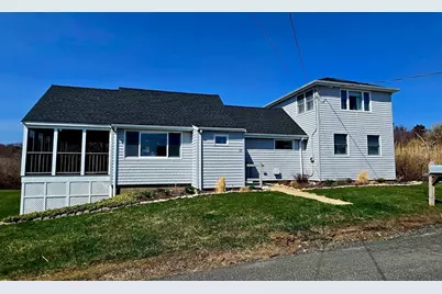 19 Dartmouth Rd, Ipswich, MA 01938 - Photo 1