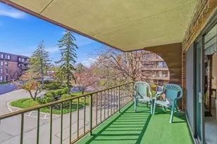 1002 Paradise Rd, Swampscott, MA 01907 - Photo 1