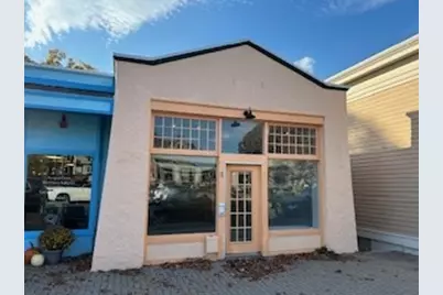 15 Lexington Ave #1, Gloucester, MA 01930 - Photo 1
