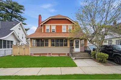 32 Burton St, Springfield, MA 01108 - Photo 1