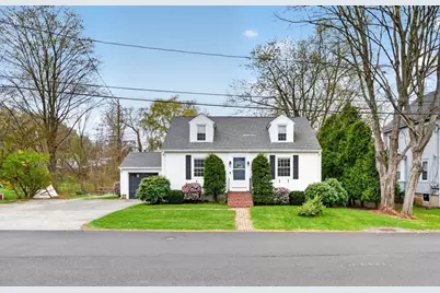 13 Pleasant St, Southborough, MA 01745 - Photo 1