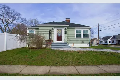 108 Caswell Street, New Bedford, MA 02745 - Photo 1