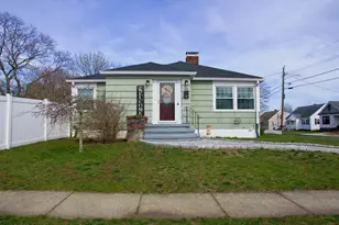 108 Caswell St, New Bedford, MA 02745 - Photo 1