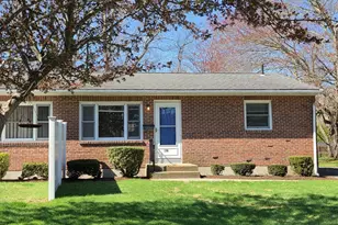 196 Manzella Ct, Rockland, MA 02370 - Photo 1