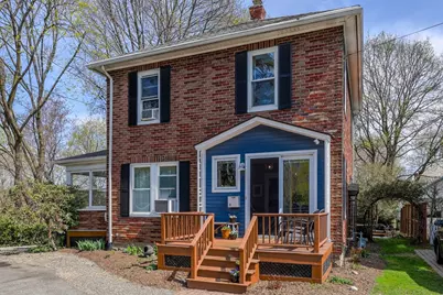 8 Edgewood Ter, Northampton, MA 01060 - Photo 1