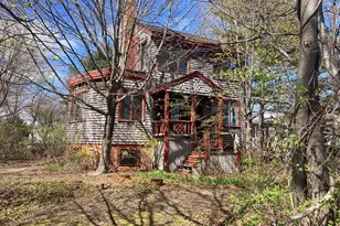 15 Russell St, Hull, MA 02045 - Photo 1