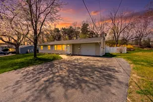 14 Myrna Rd, Framingham, MA 01701 - Photo 1