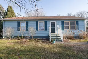 109 Pendleton Ave, Springfield, MA 01109 - Photo 1