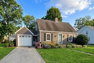 8 Birmingham Rd, Worcester, MA 01606 - Photo 1