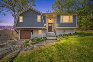 39 Blueberry Hill Rd, Woburn, MA 01801 - Photo 1