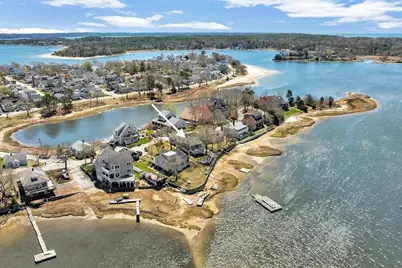10 Sunset Ave, Wareham, MA 02558 - Photo 1
