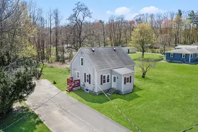 30 Gunn Rd, Southampton, MA 01073 - Photo 1