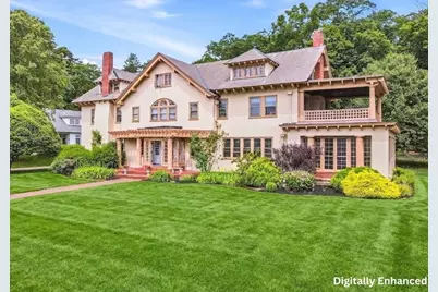 372 Main St, Amesbury, MA 01913 - Photo 1