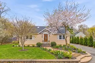 39 Brook St, Mansfield, MA 02048 - Photo 1