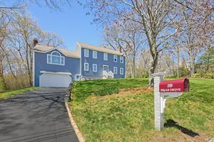 39 Briar Dr, Milford, MA 01757 - Photo 1