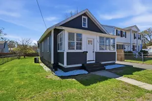 25 Victoria St, Springfield, MA 01104 - Photo 1