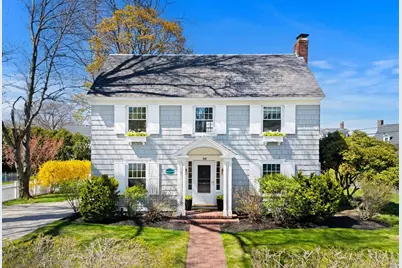 168 Hovey St, Lowell, MA 01852 - Photo 1