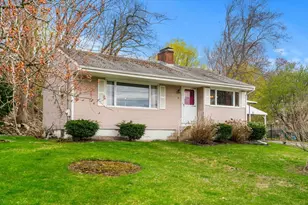 14 Wilson Rd, Wakefield, MA 01880 - Photo 1