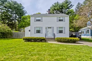 143 Sycamore St, Holyoke, MA 01040 - Photo 1