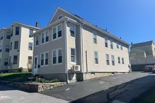 14 Prentice St, Worcester, MA 01604 - Photo 1
