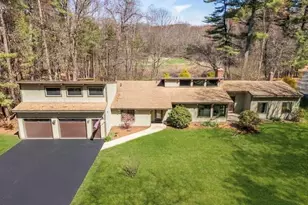 6 Cranberry Ln, Hudson, MA 01749 - Photo 1