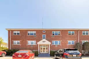 1075 Chestnut St, Newton, MA 02464 - Photo 1