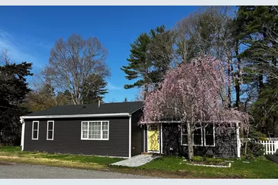 6 Upton St, Hanson, MA 02341 - Photo 1