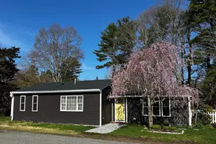 6 Upton St, Hanson, MA 02341 - Photo 1