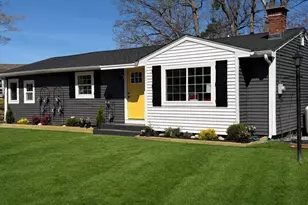9 Valley St, Freetown, MA 02728 - Photo 1