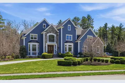 9 Ross Ln, Middleton, MA 01949 - Photo 1