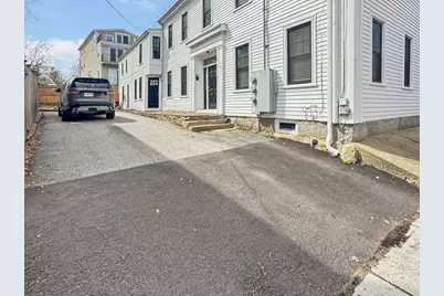 48 Middle St #1, Newburyport, MA 01950 - Photo 1
