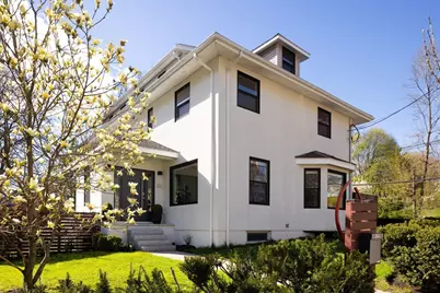 122 Garfield St, Watertown, MA 02472 - Photo 1